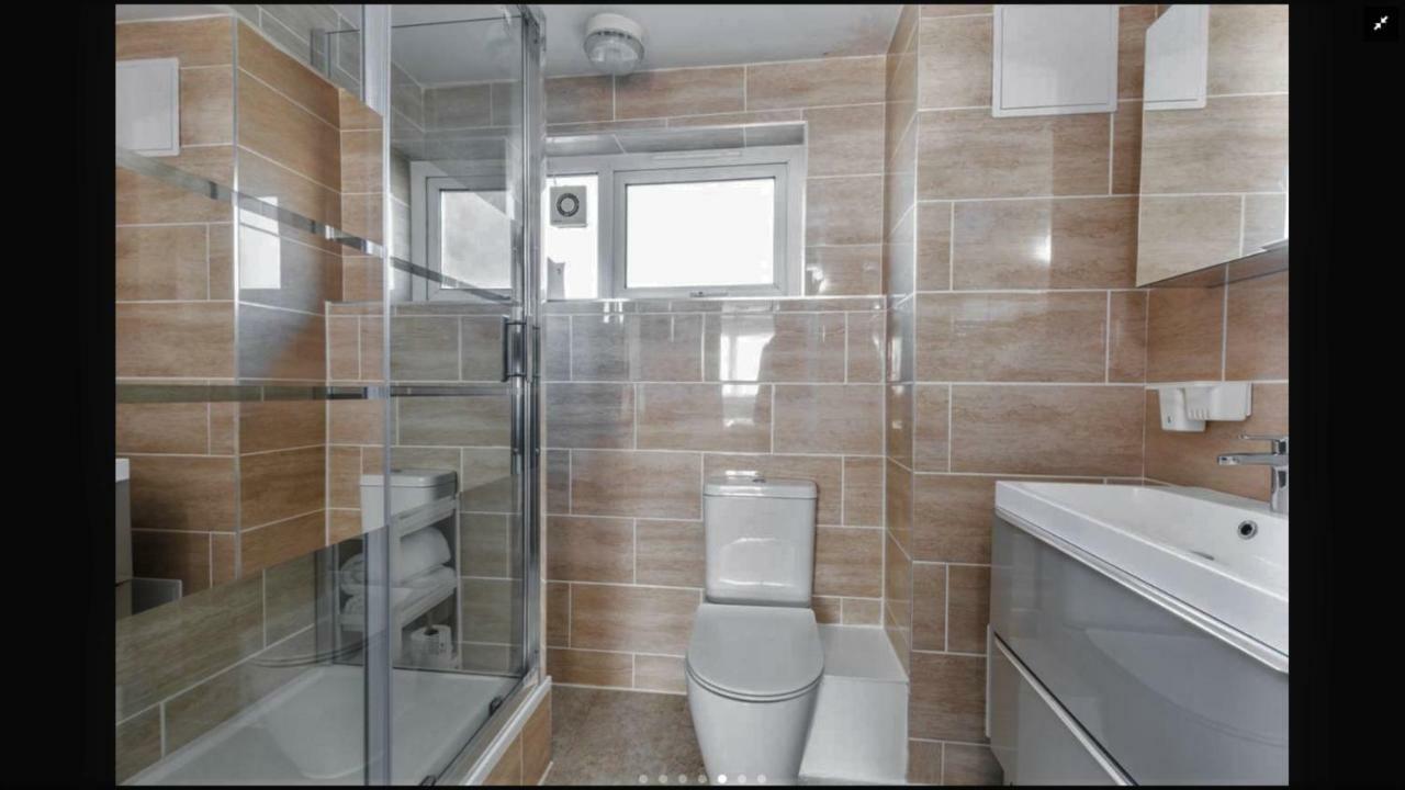 Lovely One Bedroom Apartment In Stratford Londres Exterior foto